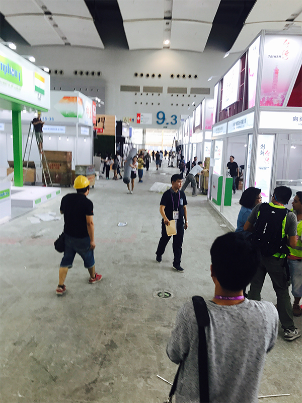2017 광저우 Canton Fair 파람 에어컨 전시 부스 설치 과정